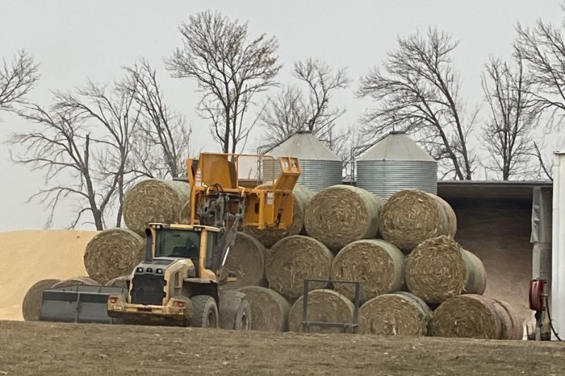 7200 LMH full round bale stack
